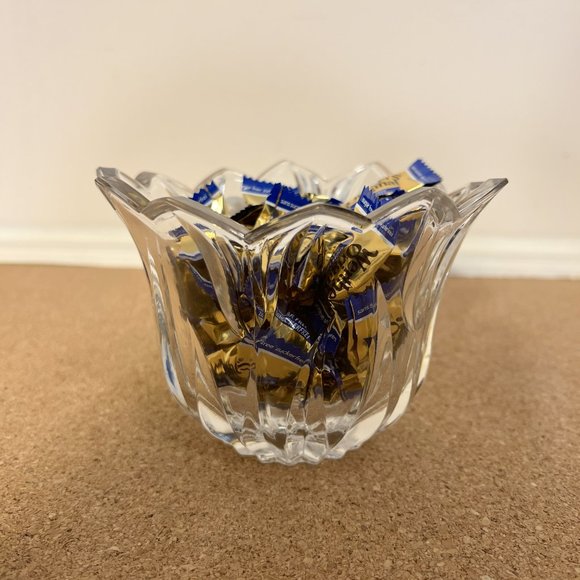 Gorham Germany Lead Crystal Round Tulip Bowl - Picture 2 of 6